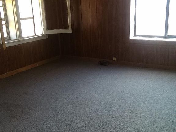 Bedrooms 3