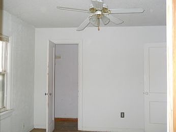 2nd image of 2507 S Taylor St