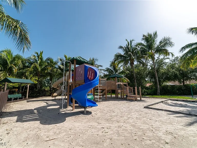 12710 Olde Banyon Blvd — Photo 42