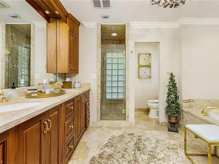 950 Galleon Dr — Photo 23