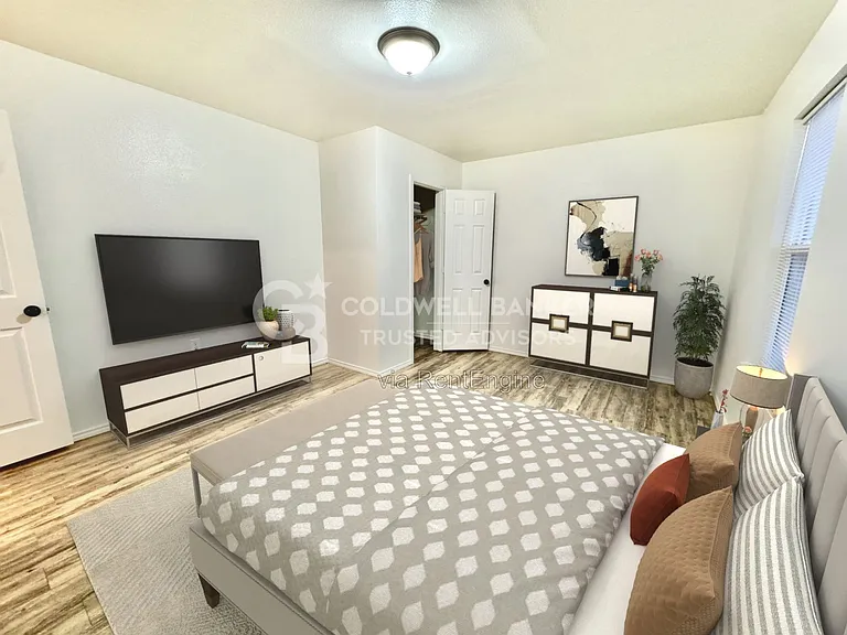 2123 E Broadway #2 — Photo 14