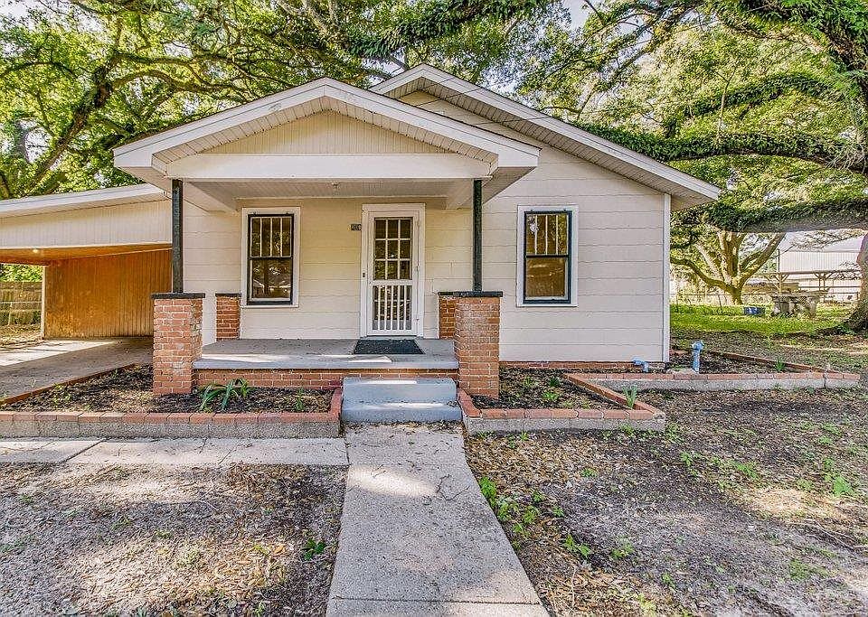 1st image of 309 Yoakum Ct