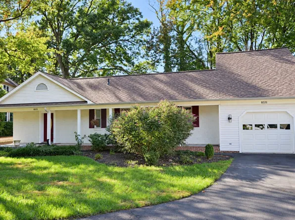 8531 W Oak Pl, Vienna, VA 22182