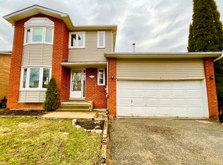 2505 Lloyd St, Innisfil, ON L9S 2H2