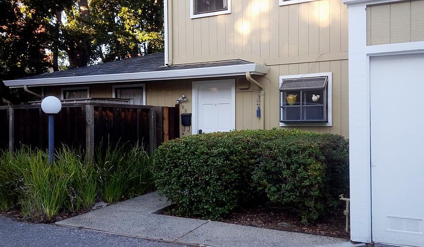 1st image of 582 Vista Ave