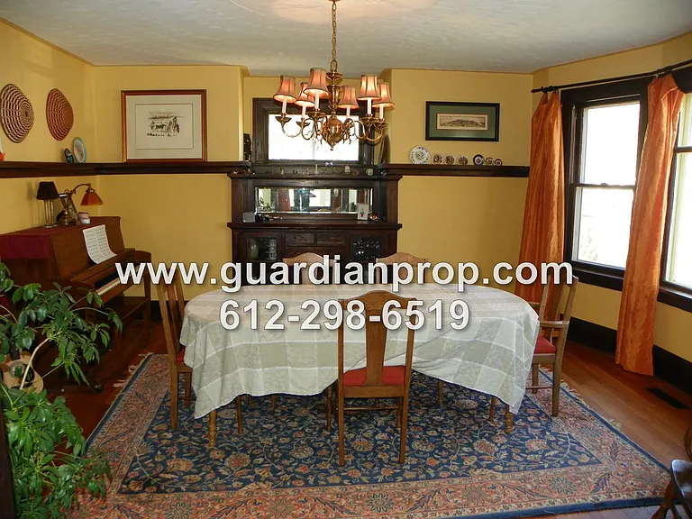 983 Edmund Ave — Photo 10