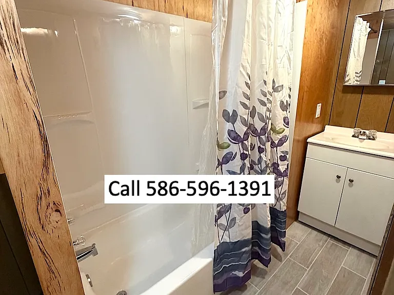 23131 David Ave — Photo 10
