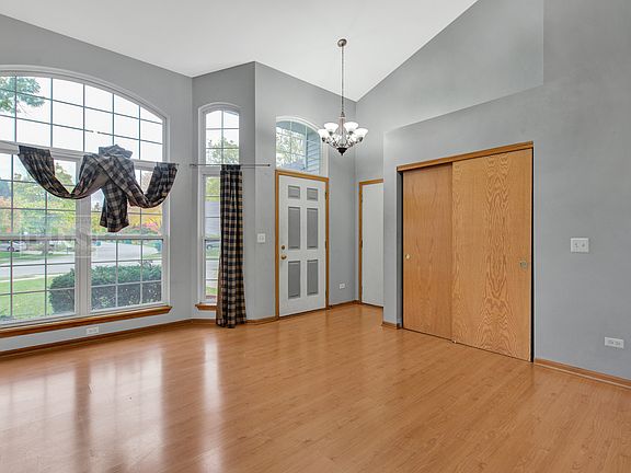 2nd image of 5206 Burgess Dr