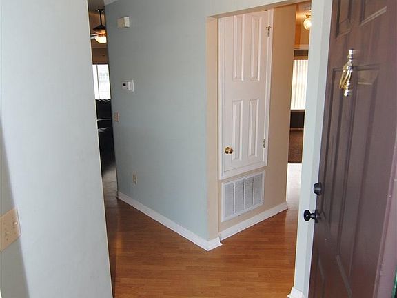 3rd image of 1335 Mazurek Blvd