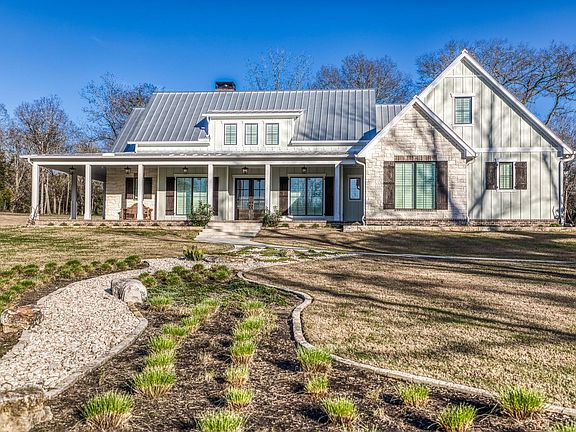 3rd image of 10247 Wooded Reserve Ct