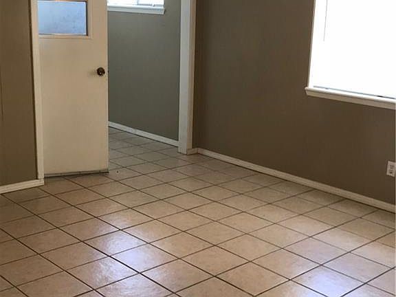 4th image of 10409 Maxwood Dr