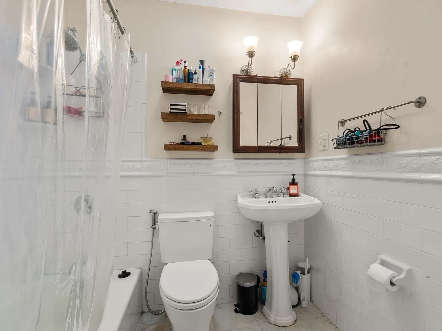 1 bed, 999 sqft, $3,300 — Photo 2