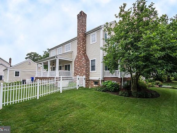 4th image of 608 Wexford Ave