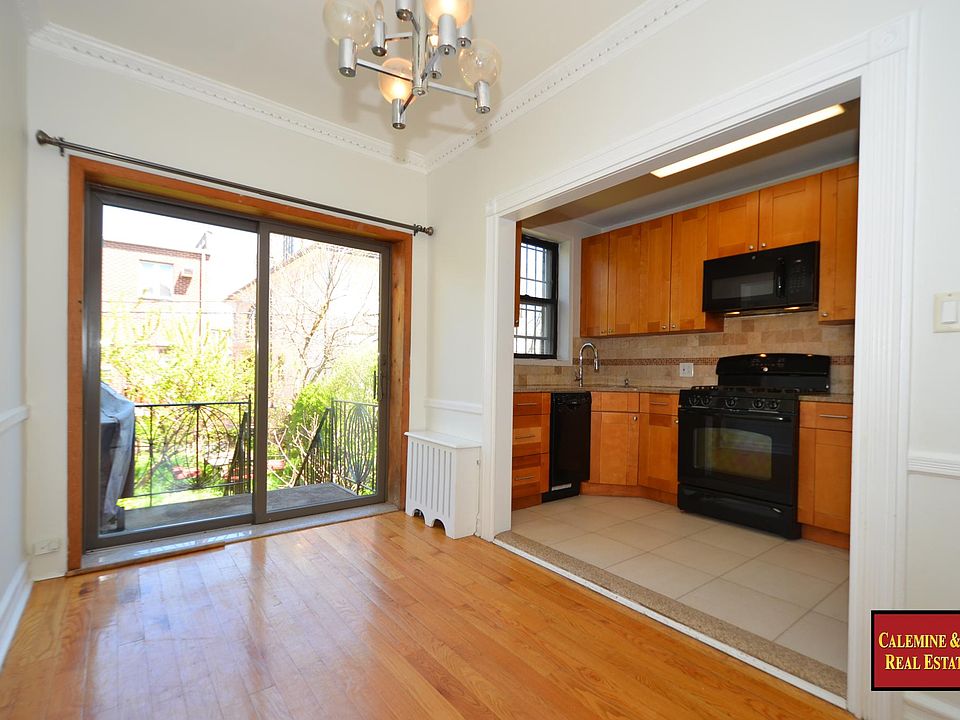 1st image of 639A Crawford Ave
