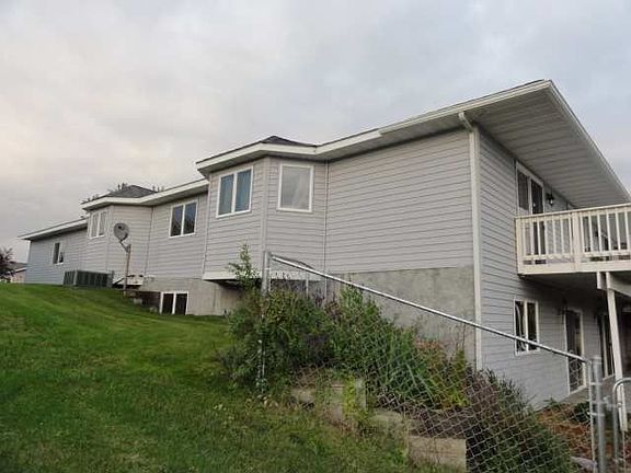 2nd image of 172 Skyline Dr