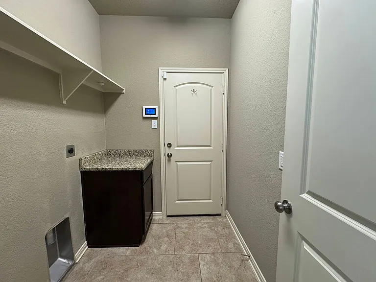 3309 Addison St — Photo 23