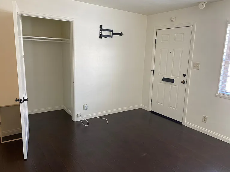 548 W Imperial Ave #2 — Photo 10
