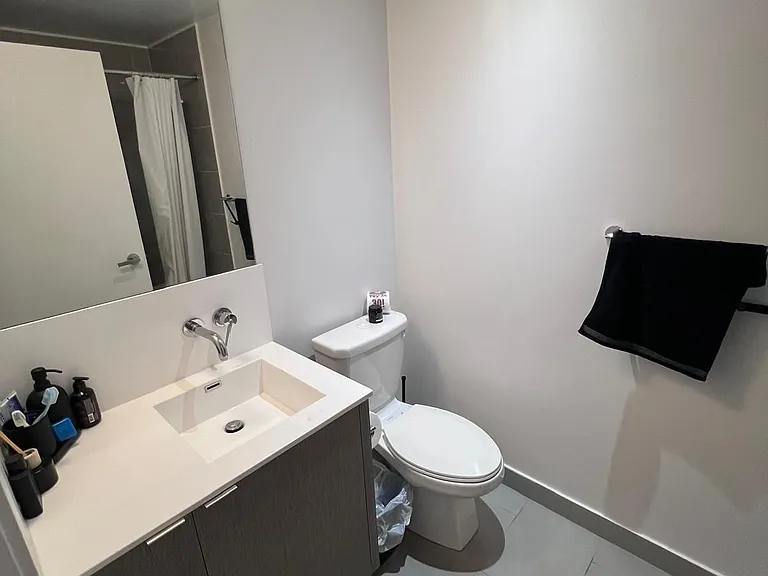 100 Harbour St #4601 — Photo 8