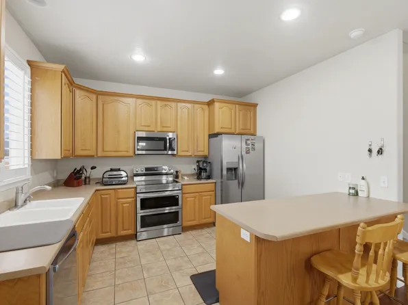 4724 Wagon Train Dr, Herriman, UT 84096