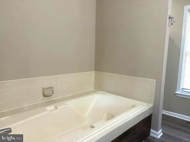 1018 Willowleaf Way — Photo 16