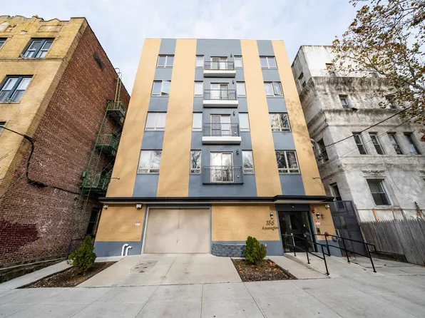 186 Kensington Avenue image 10 of 11