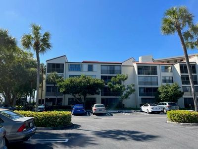 2320 S Cypress Bend Drive #403, Pompano Beach, FL, 33069