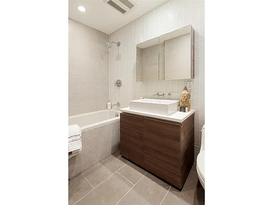 Rented by Douglas Elliman | media 13