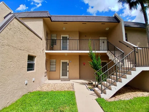 100 Lake Meryl Drive #105, West Palm Beach, FL 33411