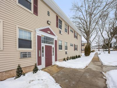 324 Post Avenue #8F, Westbury, NY, 11590