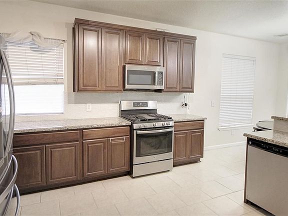 3rd image of 13623 Anderson Woods Dr