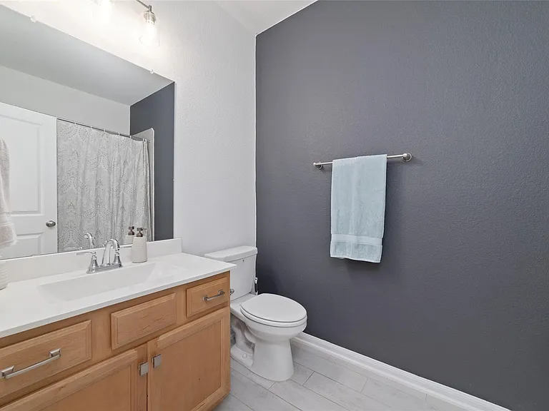 331 E Coralburst Loop — Photo 19