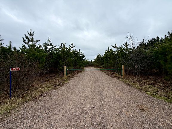 2nd image of 2325 Lund Rd