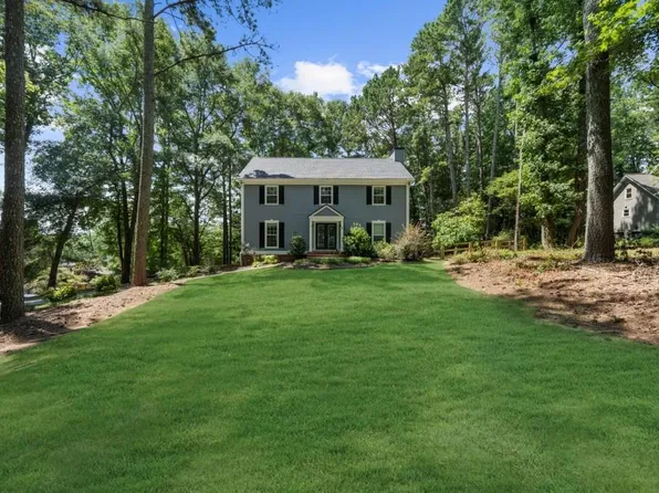 710 Melanie Ct, Canton, GA 30115