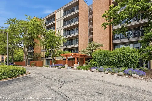 5950 Oakwood Dr #4K Photo 1