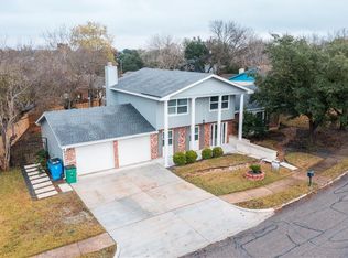 2104 Davis St, Taylor, TX 76574