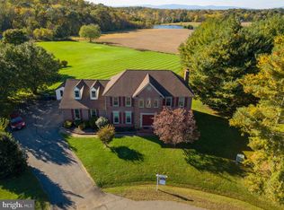 7848 Piccadilly Dr, Warrenton, VA 20186