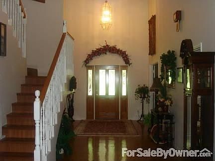 Front entrance (no fixtures)