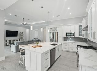 505 7th St NW, Naples, FL 34120