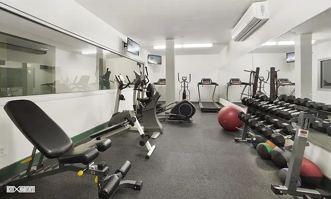 Rented by Citi Habitats | media 40