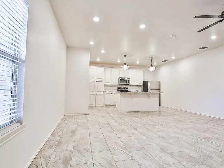 5636 Lehigh St — Photo 6