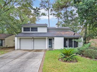 12 S Brook Pebble Ct, Spring, TX 77380