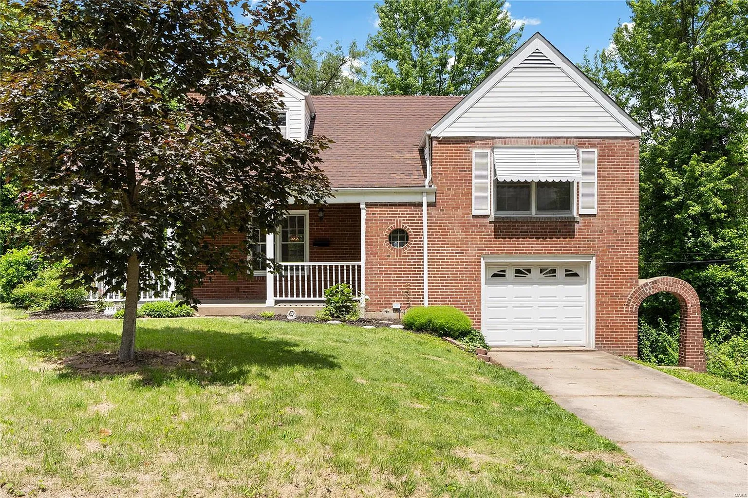 21 Royal Ave photo 1