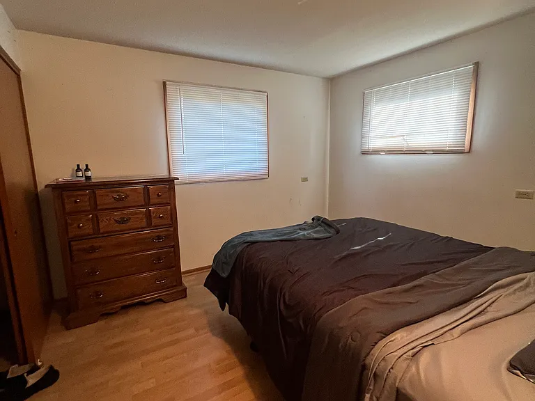 405 27th St NE #2 — Photo 5