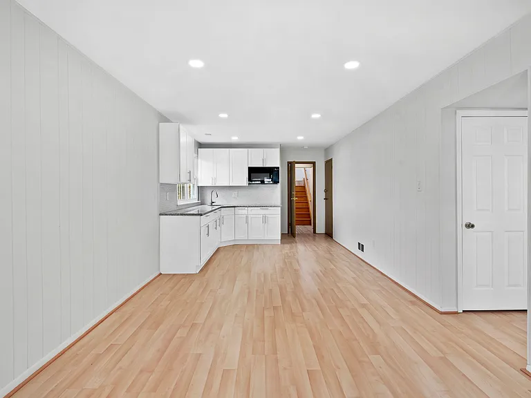 826 Hendrix St — Photo 7