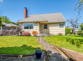 9127 SE Market St, Portland, OR