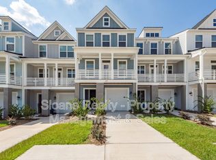 317 Laurens View Ln, Wando, SC 29492