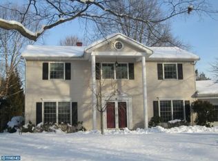 35 Douglas Dr, Princeton, NJ