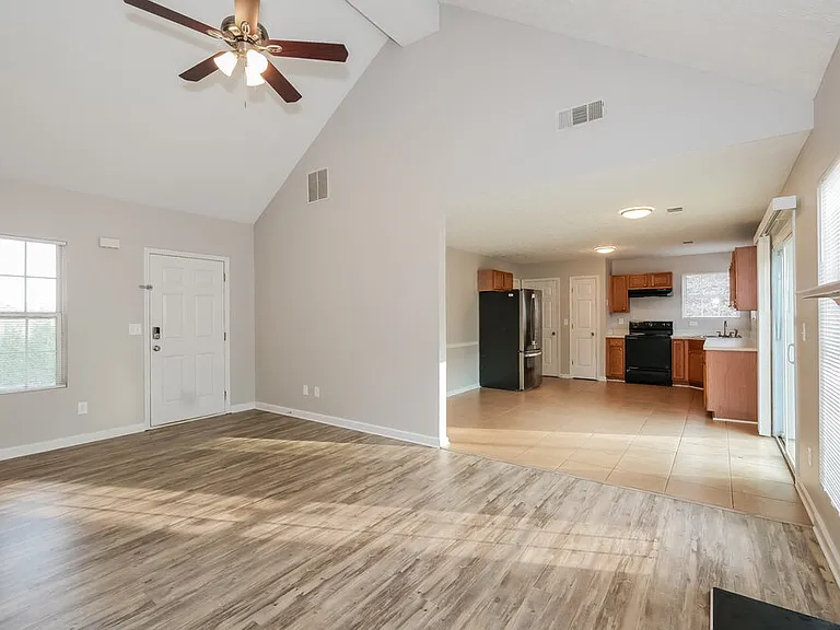 458 Old Tree Dr — Photo 4