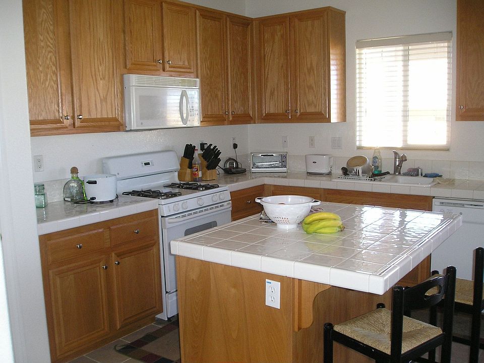 2nd image of 16172 Holly Ridge Ct
