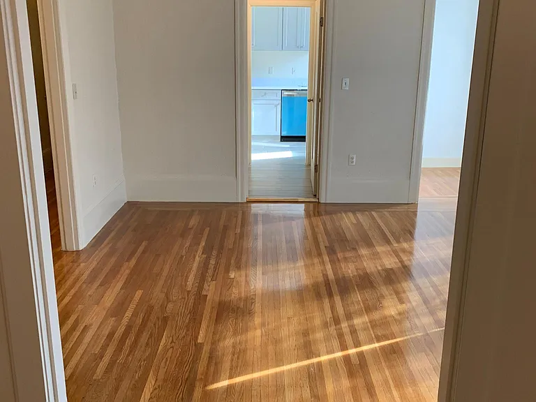 495 Elwood Ave #3 — Photo 8